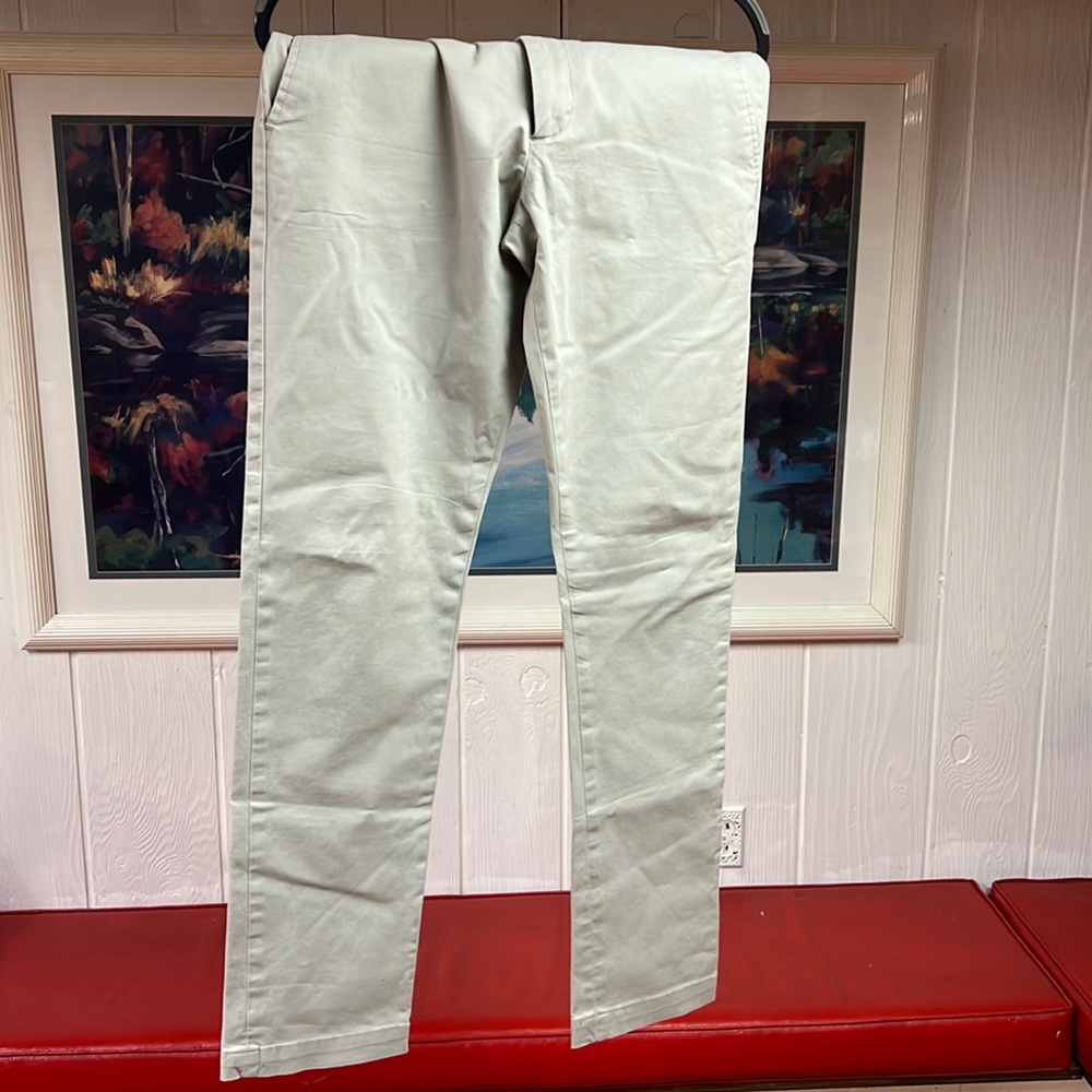 Chino/khaki pants